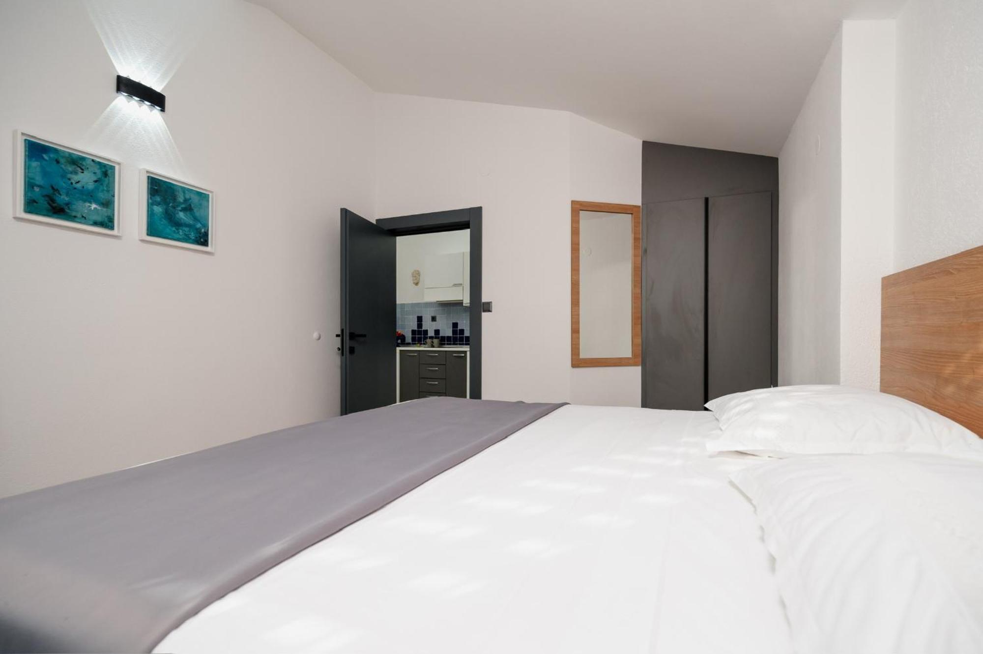 Apartments Kudelik Trogir Exterior foto