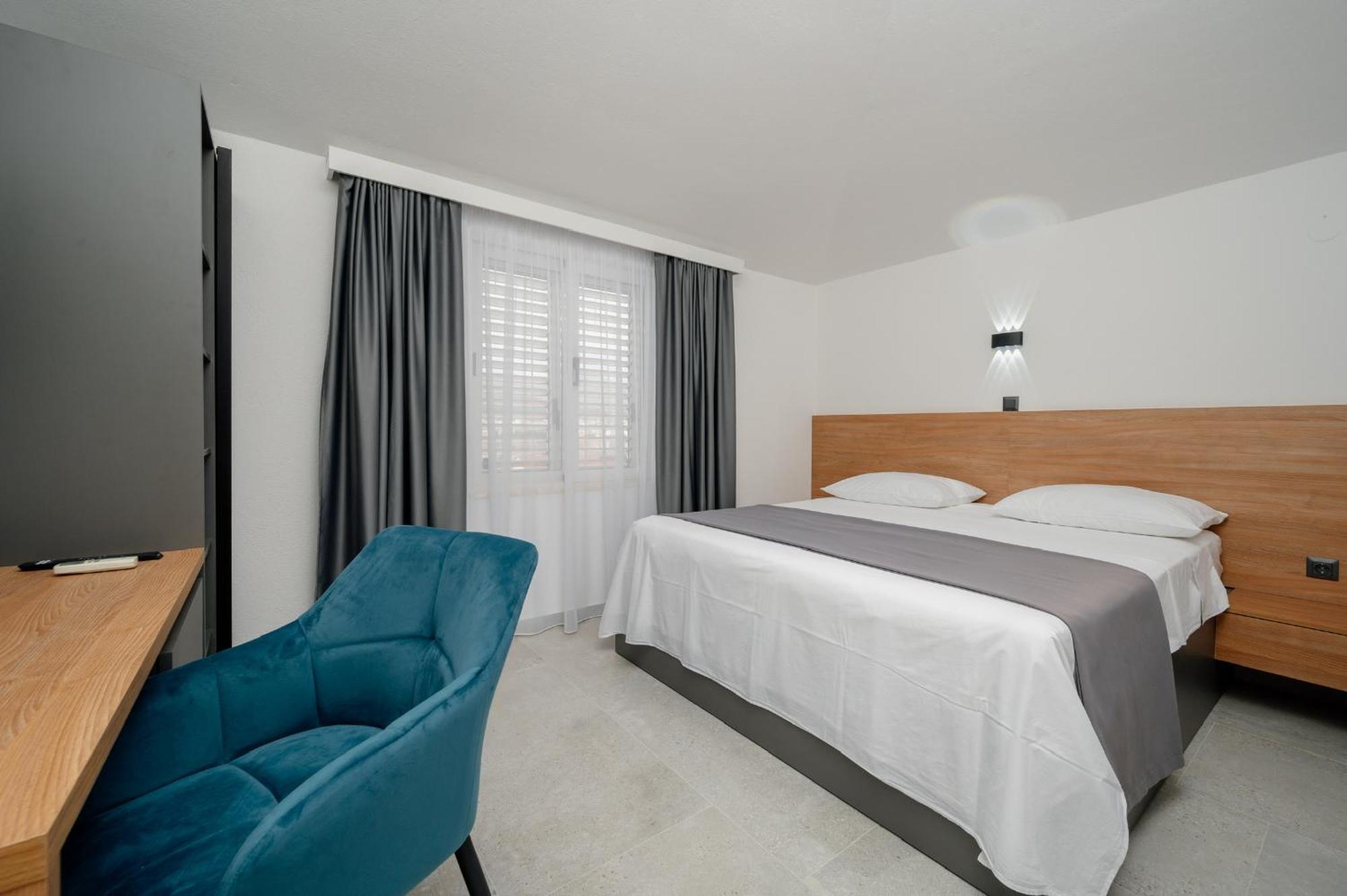Apartments Kudelik Trogir Exterior foto